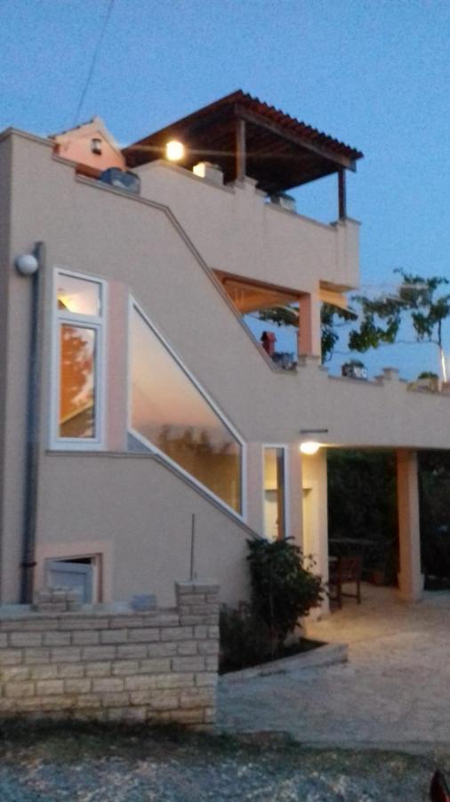 Apartments Villa Marija Gornji Karin Exterior foto